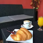 Atlantico فندق 2*